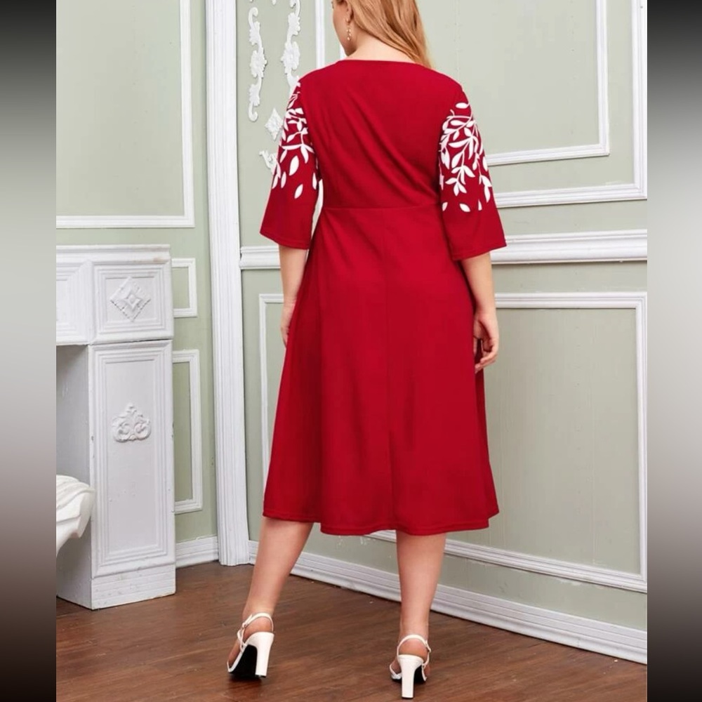 Floral leaf print midi dress - Picture 3 of 5